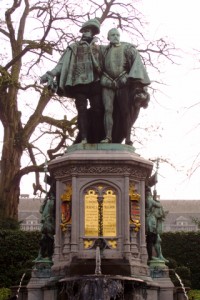 Statue du comte d'Egmont et du comte de Hornes, Petit-Sablon à Bruxelles, Jahoe, commons.wikimedia.org